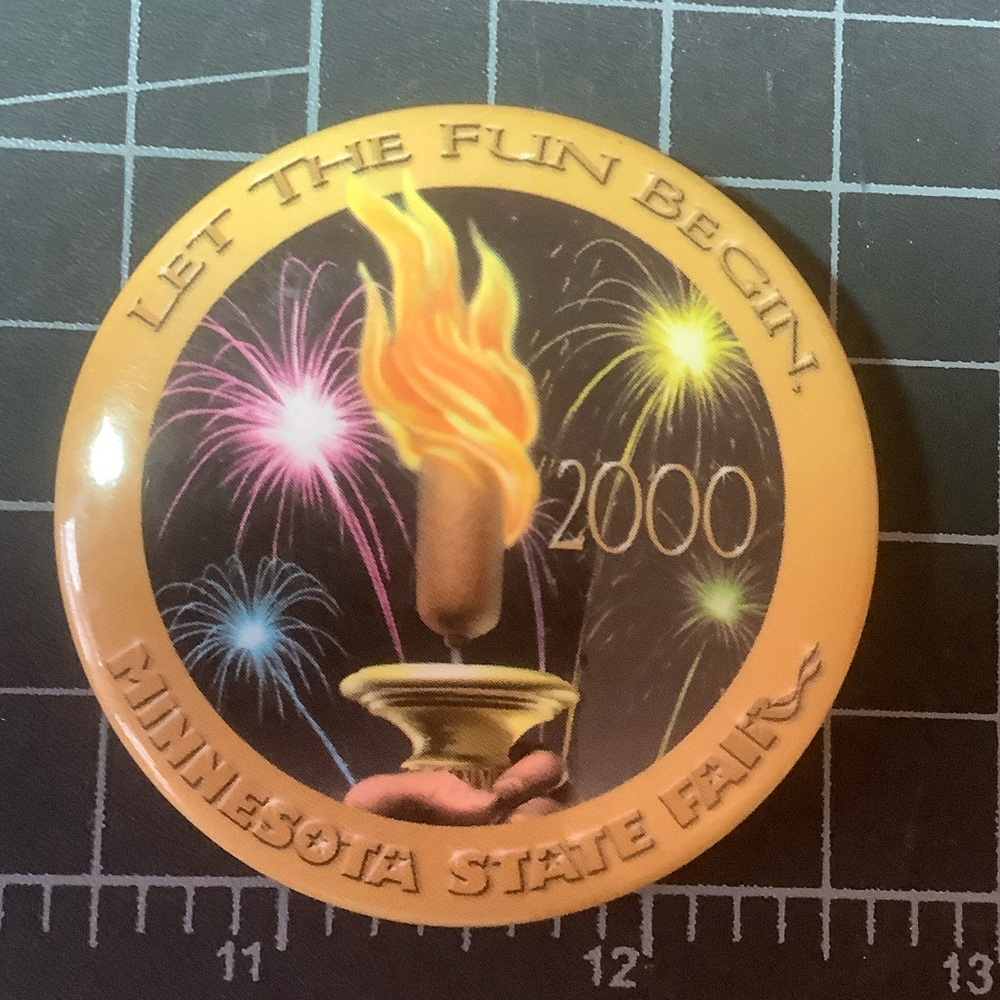 2000 Minnesota State Fair Commemorative pushback pin Olympic flame
